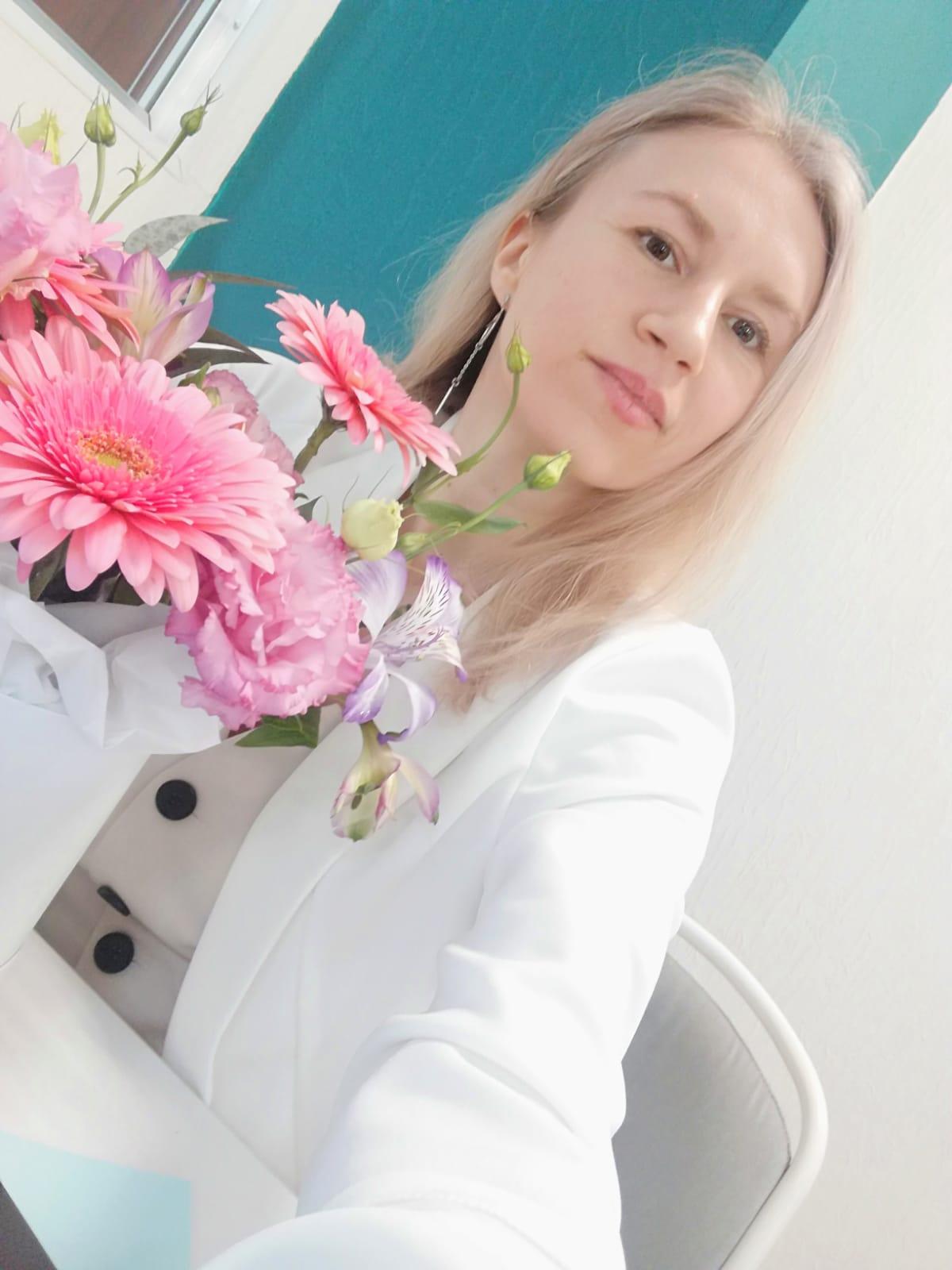 Фото Новосибирские женщины показали свои букеты на 8 Марта 8 - Сиб.ФМ Фото Новосибирские женщины показали свои букеты на 8 Марта 8